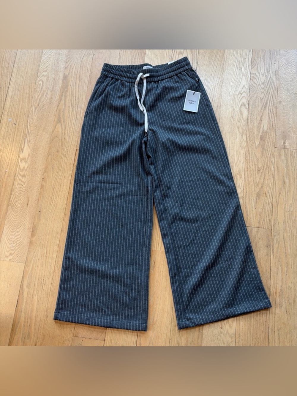 NWT Autres Filles Women's Gray Pinstripe Wide Leg Trousers Small pull On